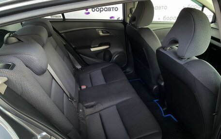 Honda Insight II рестайлинг, 2010 год, 750 000 рублей, 14 фотография