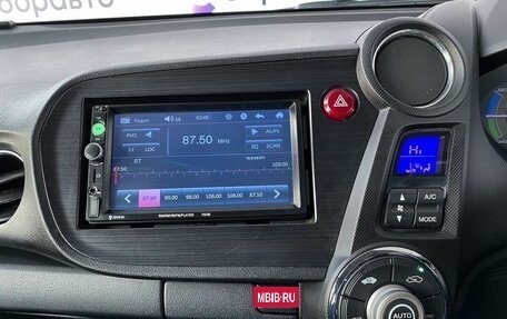 Honda Insight II рестайлинг, 2010 год, 750 000 рублей, 10 фотография