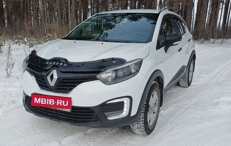 Renault Kaptur I рестайлинг, 2018 год, 1 000 000 рублей, 1 фотография