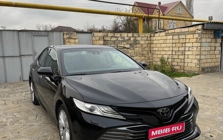 Toyota Camry, 2019 год, 2 750 000 рублей, 1 фотография