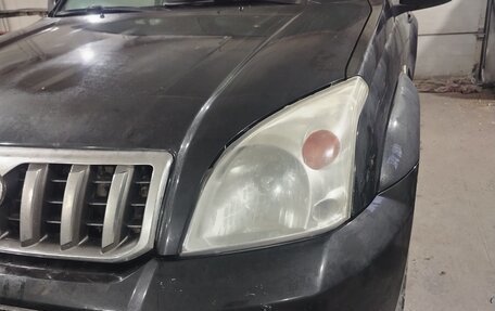 Toyota Land Cruiser Prado 120 рестайлинг, 2006 год, 1 700 000 рублей, 1 фотография