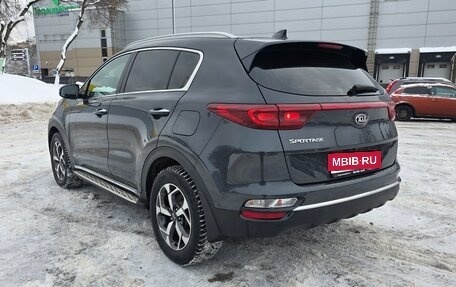 KIA Sportage IV рестайлинг, 2018 год, 1 980 000 рублей, 4 фотография