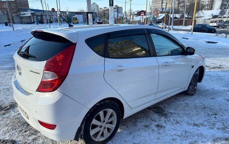 Hyundai Solaris II рестайлинг, 2013 год, 850 000 рублей, 12 фотография