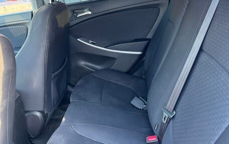 Hyundai Solaris II рестайлинг, 2013 год, 850 000 рублей, 15 фотография