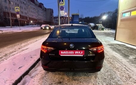 Skoda Superb III рестайлинг, 2019 год, 2 280 000 рублей, 4 фотография