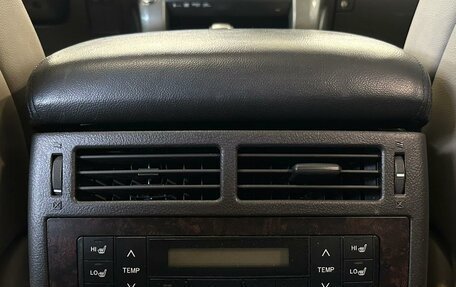 Toyota Land Cruiser 200, 2010 год, 3 999 900 рублей, 18 фотография