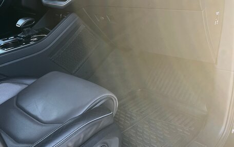 Volkswagen Touareg III, 2019 год, 5 250 000 рублей, 13 фотография