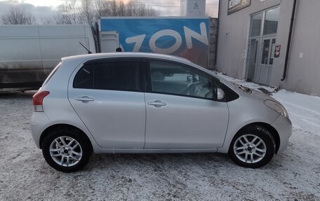 Toyota Vitz, 2010 год, 590 000 рублей, 4 фотография