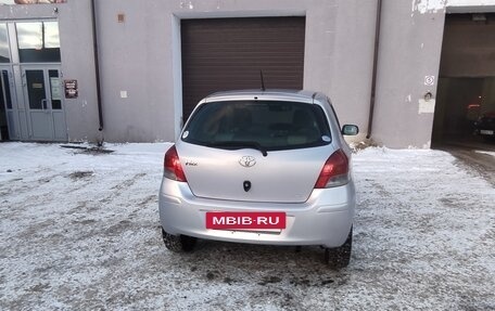 Toyota Vitz, 2010 год, 590 000 рублей, 3 фотография