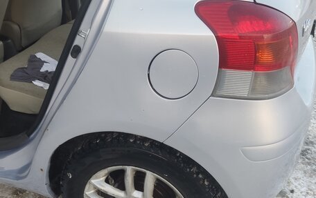 Toyota Vitz, 2010 год, 590 000 рублей, 9 фотография