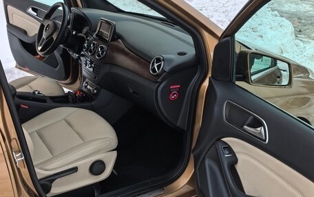 Mercedes-Benz B-Класс, 2013 год, 1 350 000 рублей, 13 фотография