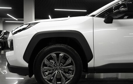 Toyota RAV4, 2025 год, 4 250 000 рублей, 24 фотография