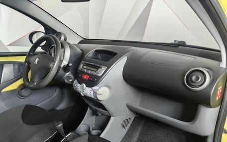 Peugeot 107 I рестайлинг, 2010 год, 375 000 рублей, 12 фотография