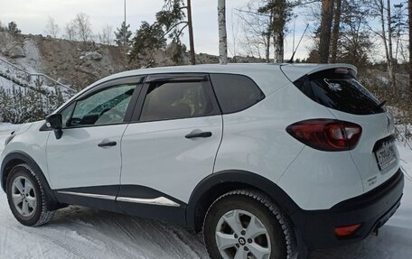 Renault Kaptur I рестайлинг, 2018 год, 1 000 000 рублей, 4 фотография