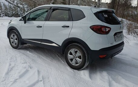 Renault Kaptur I рестайлинг, 2018 год, 1 000 000 рублей, 6 фотография