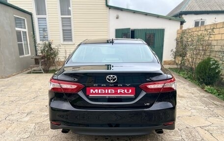 Toyota Camry, 2019 год, 2 750 000 рублей, 3 фотография