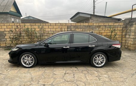 Toyota Camry, 2019 год, 2 750 000 рублей, 7 фотография