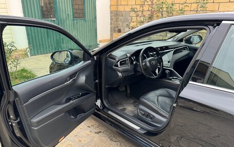 Toyota Camry, 2019 год, 2 750 000 рублей, 9 фотография