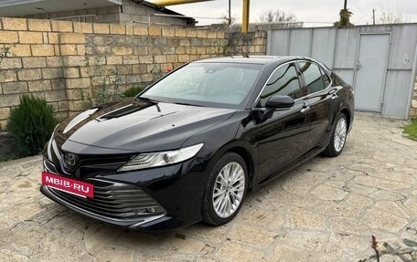 Toyota Camry, 2019 год, 2 750 000 рублей, 17 фотография