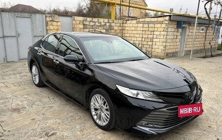 Toyota Camry, 2019 год, 2 750 000 рублей, 16 фотография