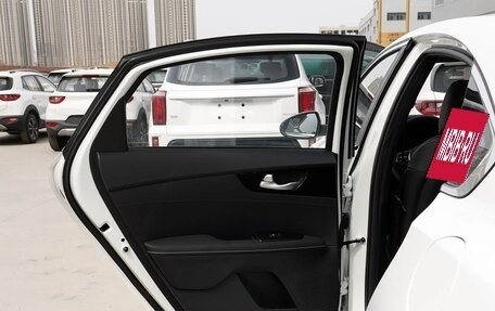 KIA K3, 2025 год, 2 165 000 рублей, 35 фотография