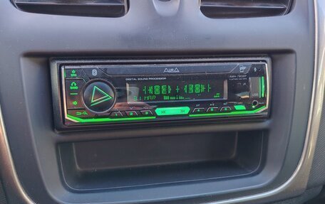 Renault Sandero II рестайлинг, 2016 год, 860 000 рублей, 12 фотография