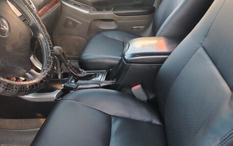 Toyota Land Cruiser Prado 120 рестайлинг, 2006 год, 1 700 000 рублей, 6 фотография