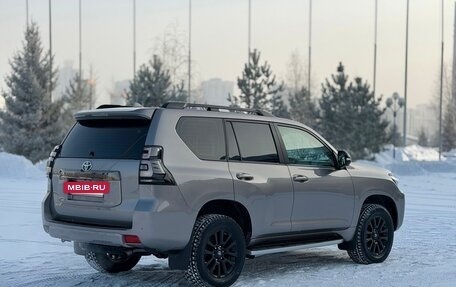 Toyota Land Cruiser Prado 150 рестайлинг 2, 2021 год, 6 280 000 рублей, 9 фотография