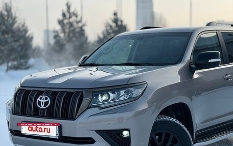 Toyota Land Cruiser Prado 150 рестайлинг 2, 2021 год, 6 280 000 рублей, 2 фотография