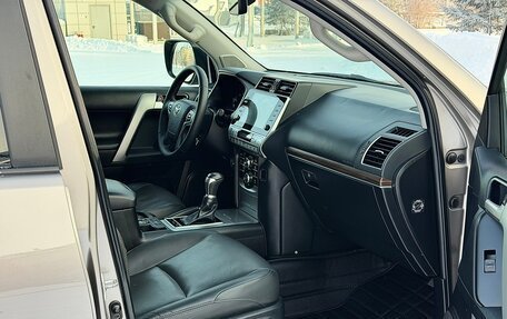 Toyota Land Cruiser Prado 150 рестайлинг 2, 2021 год, 6 280 000 рублей, 25 фотография