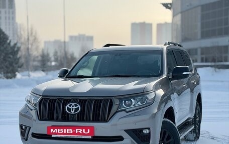 Toyota Land Cruiser Prado 150 рестайлинг 2, 2021 год, 6 280 000 рублей, 14 фотография