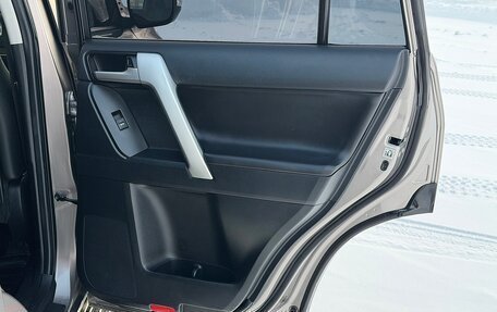 Toyota Land Cruiser Prado 150 рестайлинг 2, 2021 год, 6 280 000 рублей, 28 фотография