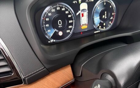 Volvo XC90 II рестайлинг, 2021 год, 6 000 000 рублей, 11 фотография