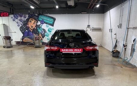 Toyota Camry, 2020 год, 2 700 000 рублей, 2 фотография