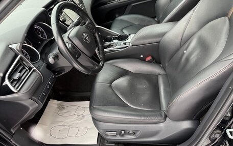 Toyota Camry, 2020 год, 2 700 000 рублей, 8 фотография