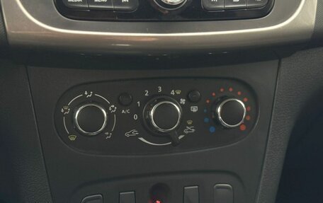 Renault Sandero II рестайлинг, 2020 год, 1 102 000 рублей, 14 фотография