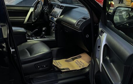 Toyota Land Cruiser Prado 150 рестайлинг 2, 2021 год, 6 500 000 рублей, 7 фотография