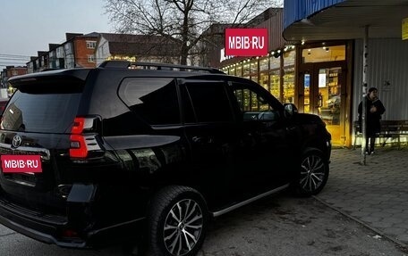 Toyota Land Cruiser Prado 150 рестайлинг 2, 2021 год, 6 500 000 рублей, 3 фотография