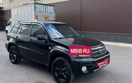 Toyota RAV4, 2004 год, 650 000 рублей, 2 фотография