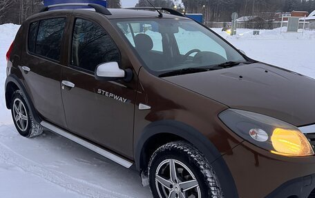 Renault Sandero I, 2013 год, 500 000 рублей, 3 фотография