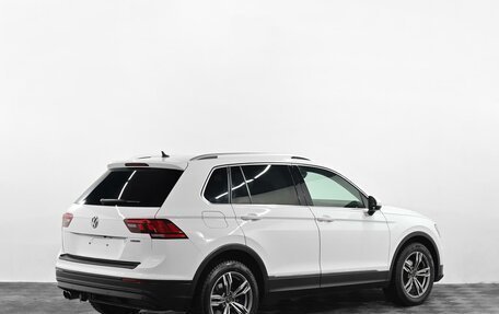 Volkswagen Tiguan II, 2018 год, 2 199 000 рублей, 3 фотография