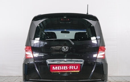 Honda Freed I, 2010 год, 999 000 рублей, 6 фотография