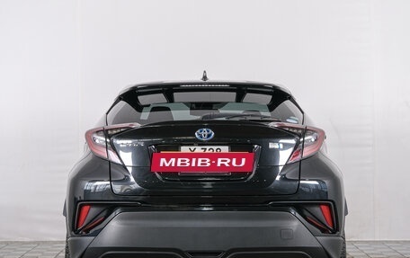 Toyota C-HR I рестайлинг, 2018 год, 2 199 000 рублей, 6 фотография