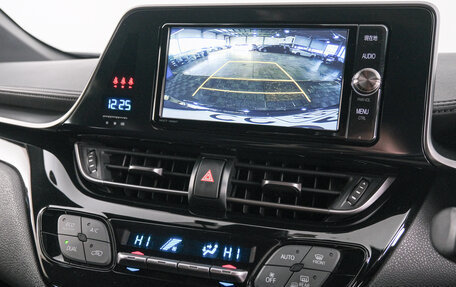 Toyota C-HR I рестайлинг, 2018 год, 2 199 000 рублей, 16 фотография