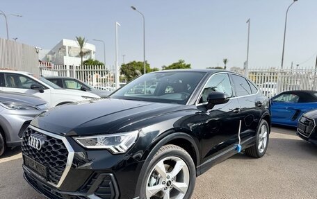 Audi Q3, 2022 год, 2 500 000 рублей, 4 фотография