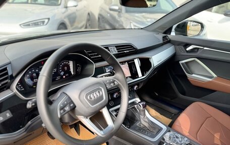 Audi Q3, 2022 год, 2 500 000 рублей, 6 фотография