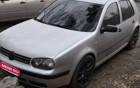 Volkswagen Golf IV, 2001 год, 250 000 рублей, 2 фотография