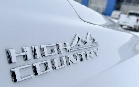 Chevrolet Suburban, 2025 год, 18 950 636 рублей, 8 фотография