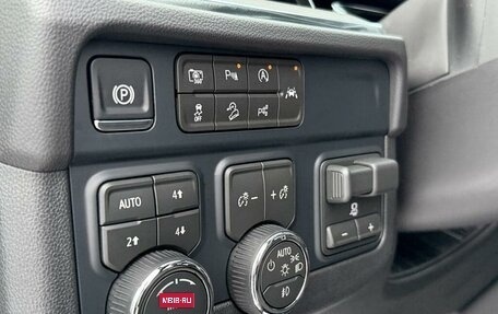 Chevrolet Suburban, 2025 год, 18 950 636 рублей, 17 фотография