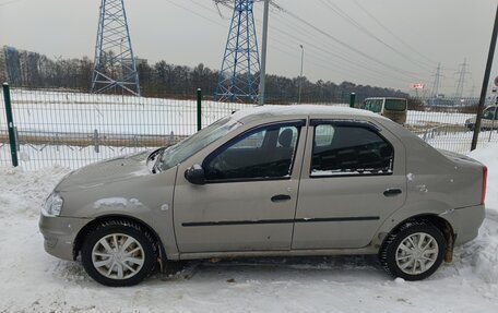 Renault Logan I, 2010 год, 280 000 рублей, 3 фотография